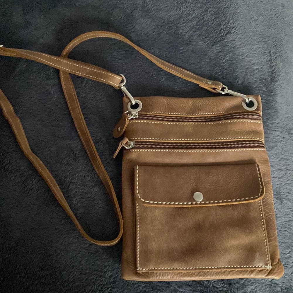 Roots Leather cross body bag